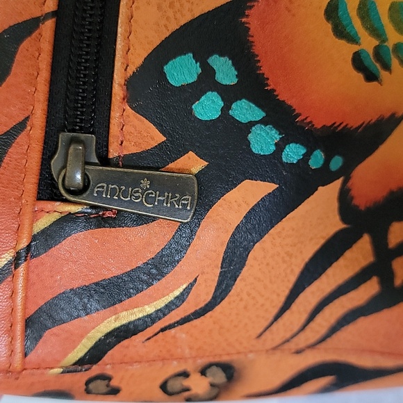 Anuschka hand painted leather medium flap messenger - Picture 6 of 16